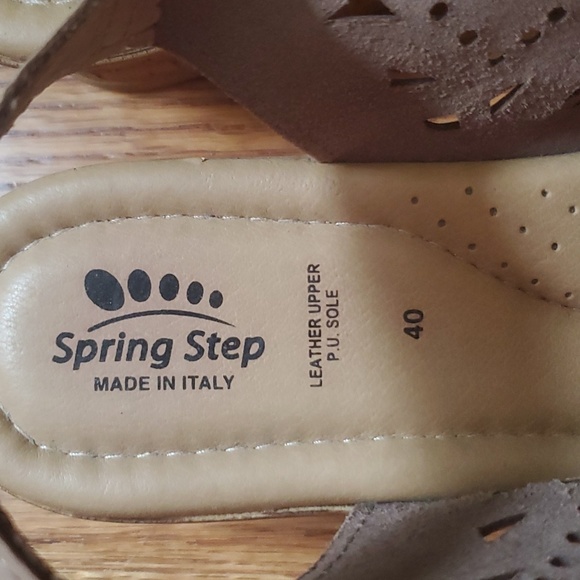 Spring Step Slingback Wedge Sandals - Picture 2 of 3